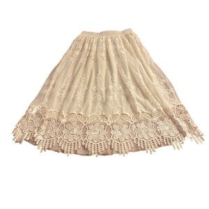Cal Style Women’s Cream Skirt Embellished Crochet Embroidery & Mesh - Lined  NEW